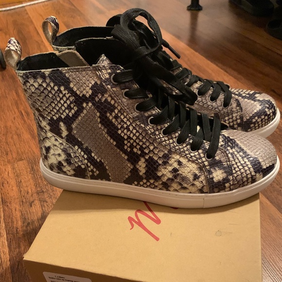 snake print high top sneakers